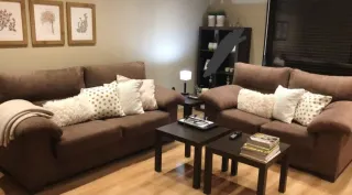 Conjunto de 2 sofás de tela.