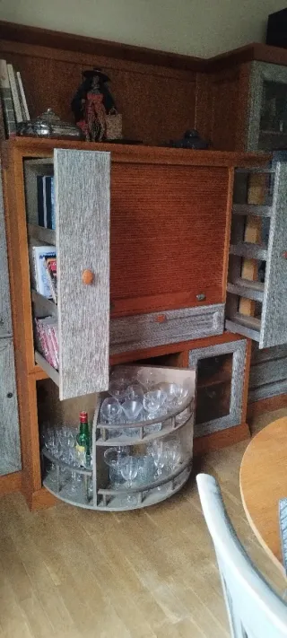 Muebles salón Boisserie de pino macizo, veta Sonia