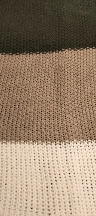 Jersey de punto con diseño a rayas