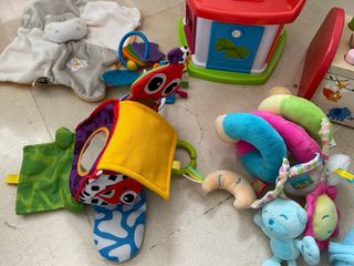 Lote juguetes bebé