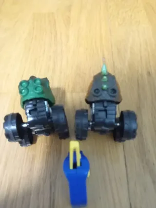 2 Coches Dino propulsados