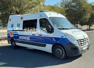 RENAULT MASTER III AMBULANCIA L3H2