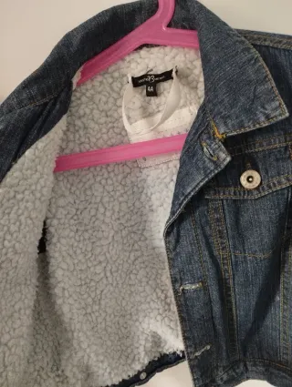 Dos chaquetas con borreguillo