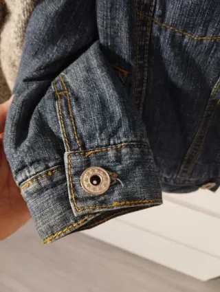 Dos chaquetas con borreguillo