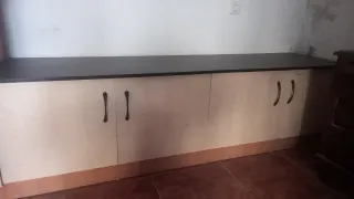 Estanterías de madera modulares color beige