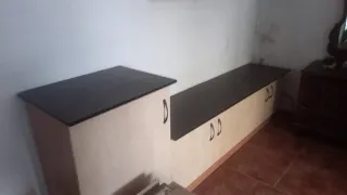 Estanterías de madera modulares color beige