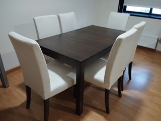 Mesa comedor y 6 sillas tapizadas