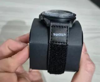 Omega x Swatch MoonSwatch Snoopy Nero