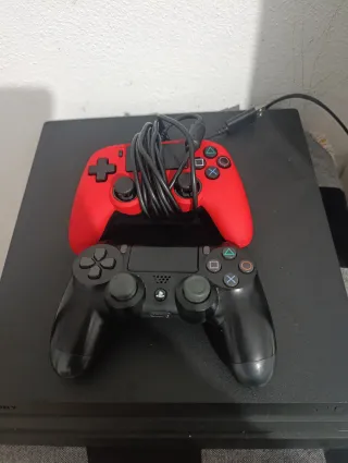 PS4 Pro 1TB Negra + 2 Mandos + 5 Juegos