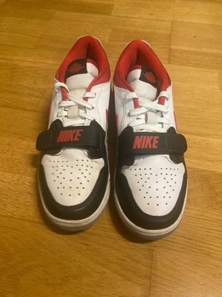 Jordan Legacy 312 Rojo Fuego Bajo Talla 40.5