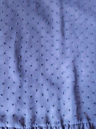 Blusa Mango plumeti azul, Talla L