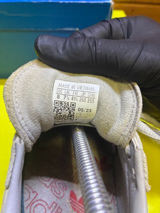 Adidas Spezial Talla 41 1/3 Beige/Rojo