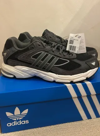 Adidas Response CL 43 1/3 Gris. Nuevas.