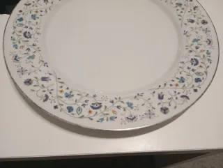 HERMOSO JUEGO DE 3 PLATOS DE PORCELANA, NORITAKE