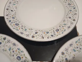HERMOSO JUEGO DE 3 PLATOS DE PORCELANA, NORITAKE