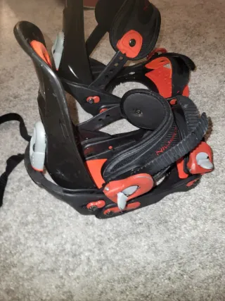 Fijaciones Snowboard Negras y Rojas