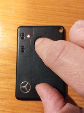 Tarjeta Mando Mercedes