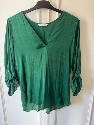 Blusa verde Stradivarius