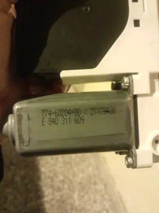Motor elevalunas Seat Altea XL Izquierdo