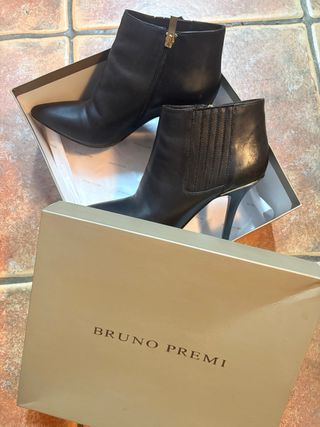 Botines Bruno Premi Negros Tacón Aguja