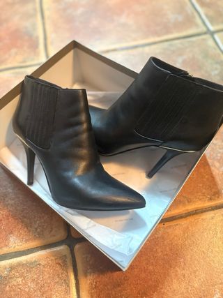 Botines Bruno Premi Negros Tacón Aguja