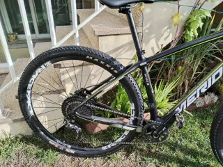 Bicicleta Merida Big Nine SE Carbono