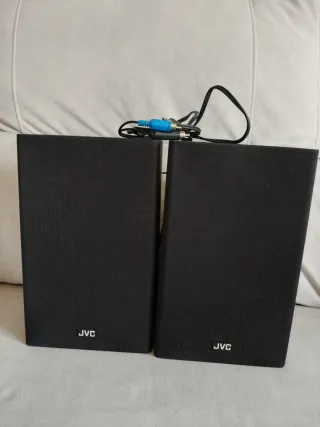 2 Altavoces JVC Negros 15 w