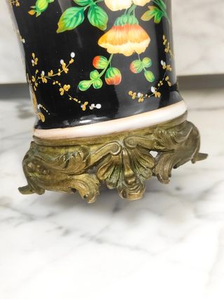 Jarrón de porcelana Española Período Isabelino xix