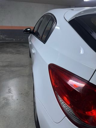 Chevrolet Cruze 2011