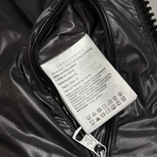 Chaqueta Moncler Maya Negra