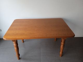 Mesa de comedor/cocina de madera