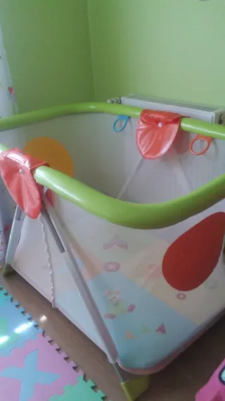 Parque infantil para bebés. Se entrega con su caja