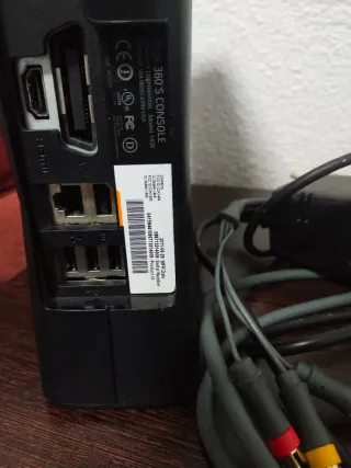 Xbox 360 300GB Negra