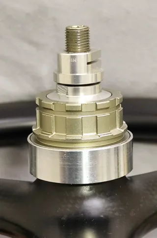 Llanta trasera Carbono 16" Brompton + extras