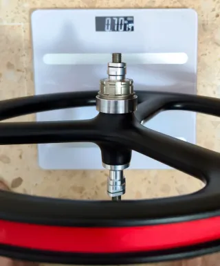 Llanta trasera Carbono 16" Brompton + extras