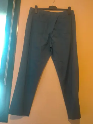 Pantalón informal color gris