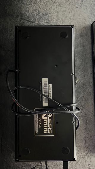 Teclado MIDI Alesis V Mini