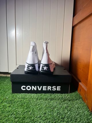 Converse Run Star Hike