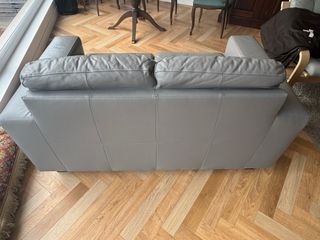 Sofá 2 plazas IKEA SKOGABY gris piel