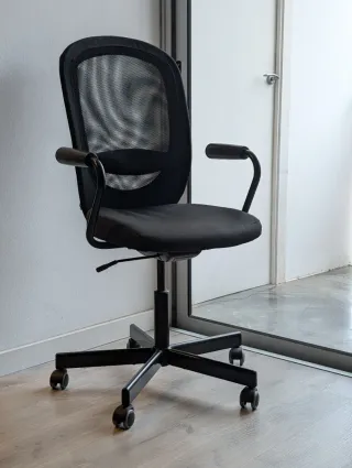 Silla de oficina IKEA FLINTAN con reposabrazos