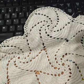 Stupendo tappeto fatto a mano all'uncinetto