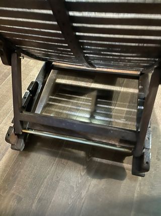 Tumbona de madera para jardín