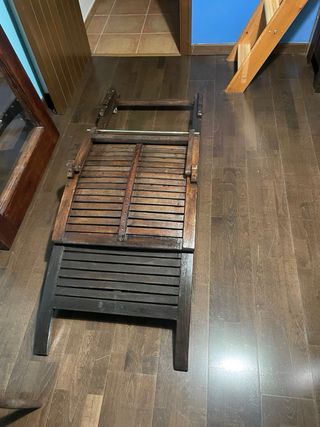 Tumbona de madera para jardín