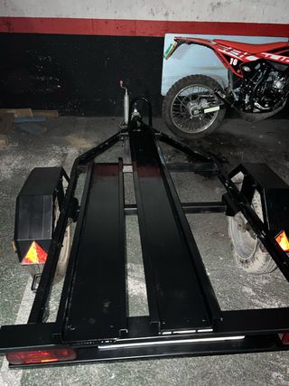 Alquiler remolque una moto