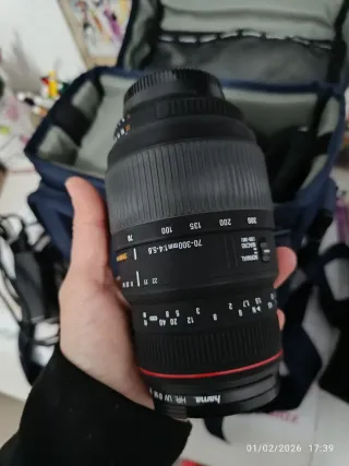 Cámara Nikon D80 +flash+mochilas+teleobjetivo