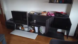 Mueble salón y mesa de centro Escucho ofertas