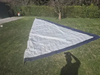 Tabla de wind Surf con Diseño 2,74 x 0,56 m.Vela