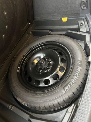 Volkswagen Touran 1.6 TDI DSG Automático • 2012