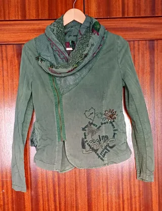 Chaqueta Desigual verde seco original Talla 38