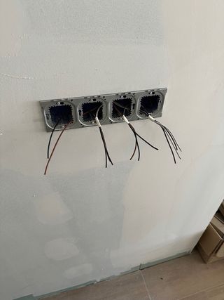 Electricista urgente 24h | Averías y cortocircuito